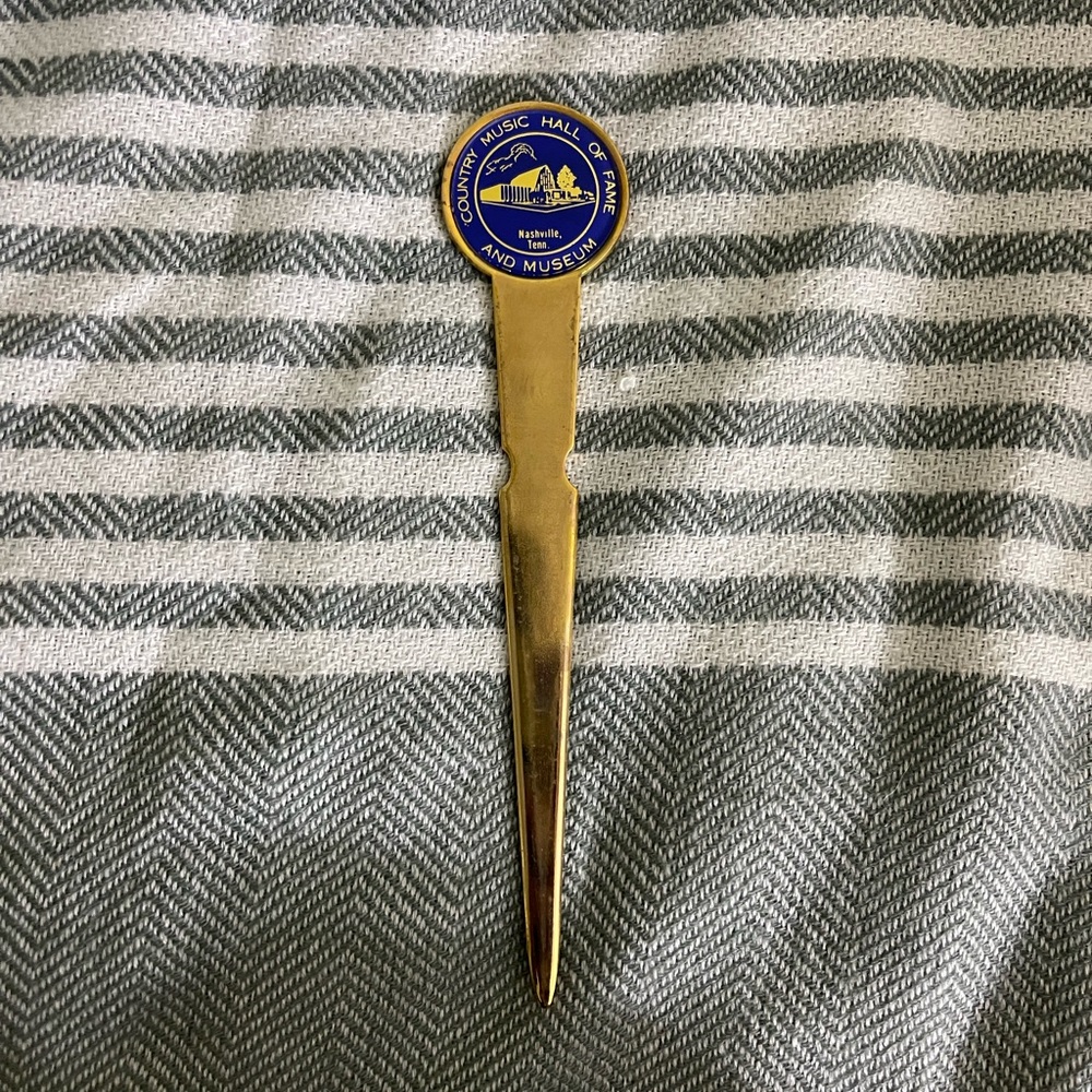 Vintage Country Music Hall of Fame Brass Letter Opener‎ - Picture 3 of 3